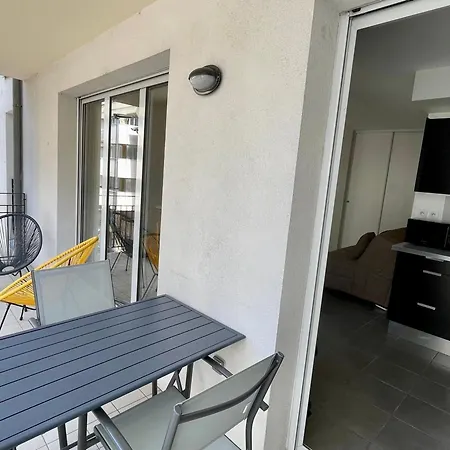 Moderne T2 Avec Balcon & Garage A - Fr-1-555-110 아파트 *